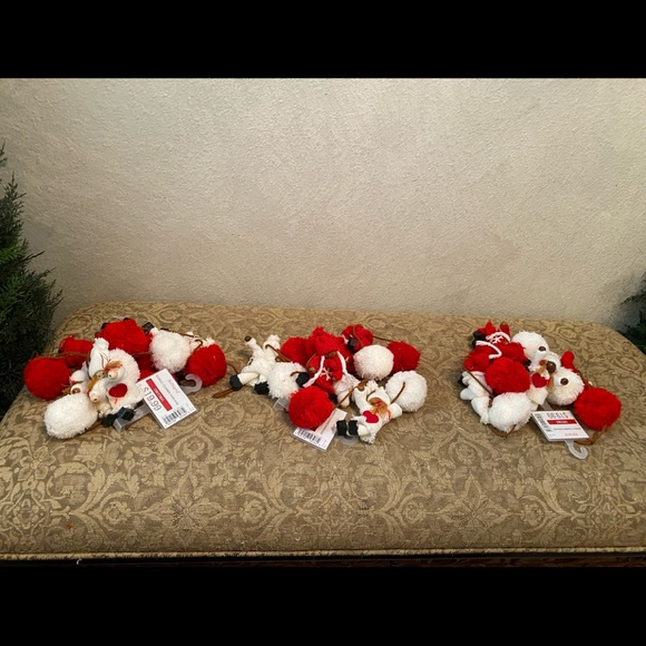 Ashland Red White Sweaters Hearts Pom Poms Snowflakes Little Girls 6 Foot NWT.